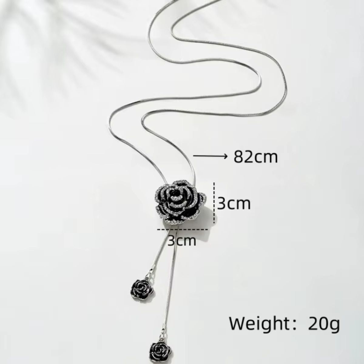 Collar con Dije de Flor Julieta Valentina